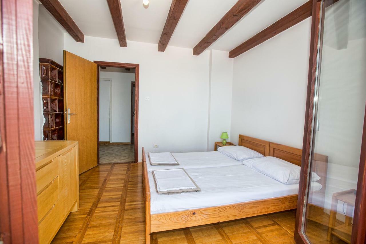 Penthouse Karlobag Apartment Exterior photo