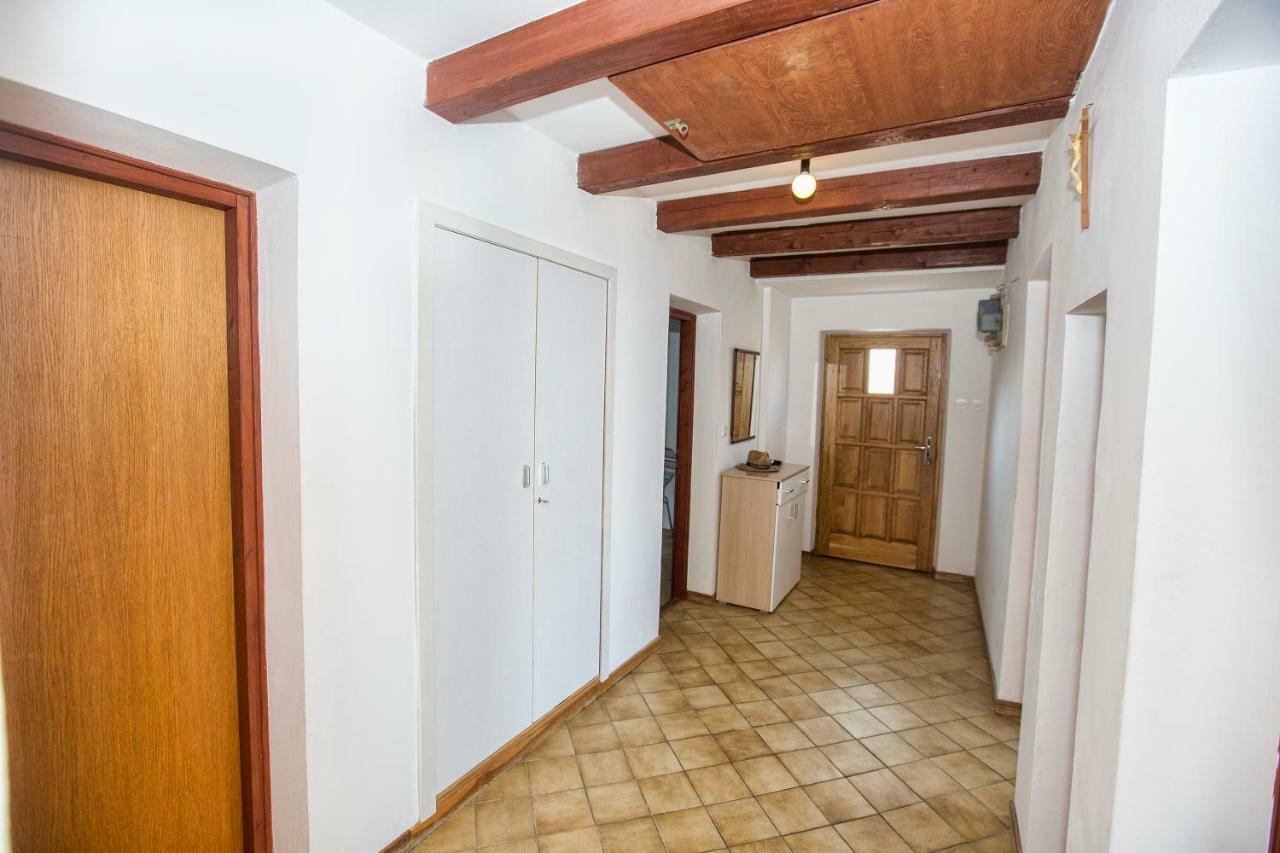 Penthouse Karlobag Apartment Exterior photo